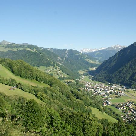 Gaestehaus Alpina In Fanas Luaran gambar