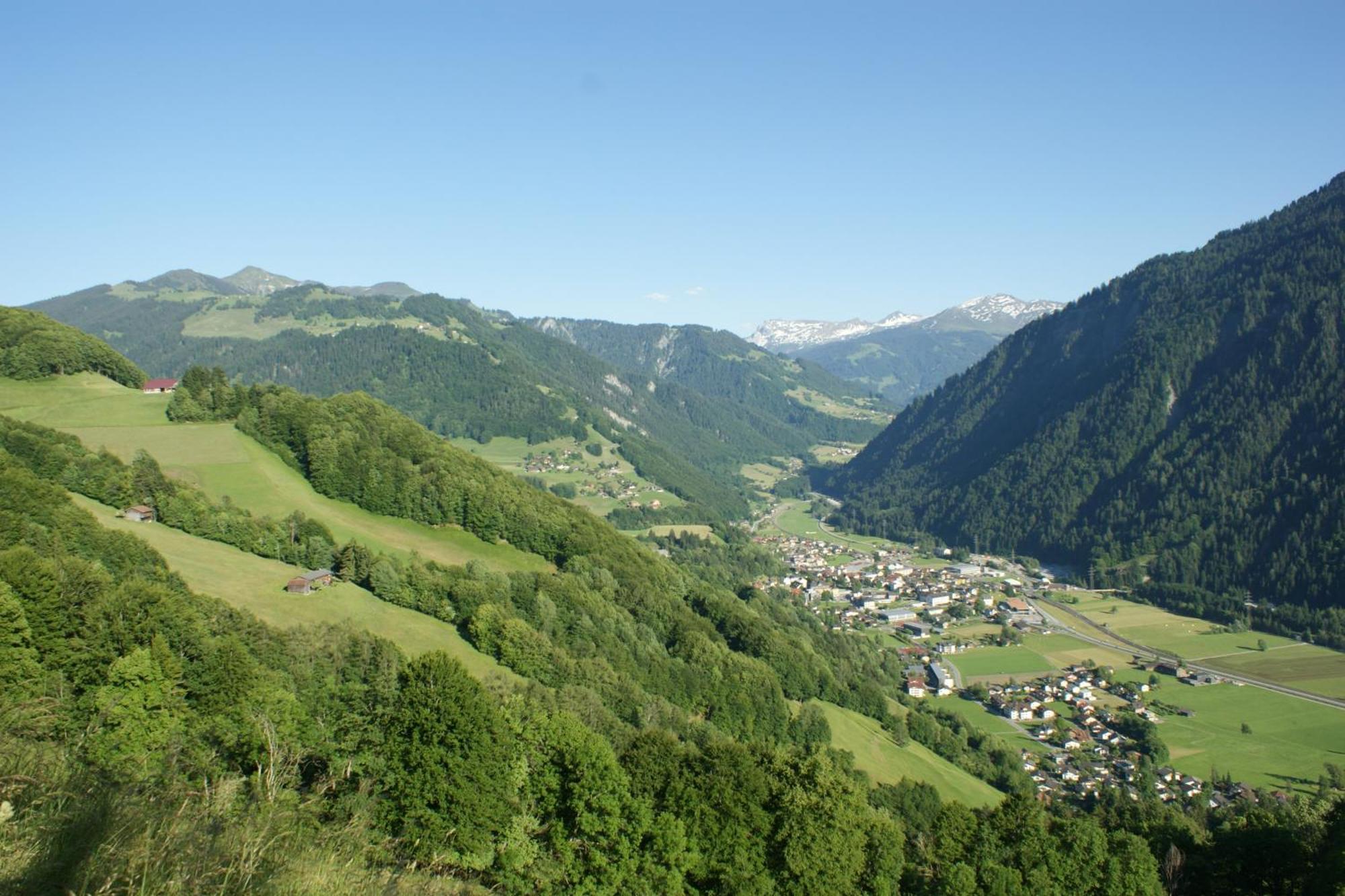 Gaestehaus Alpina In Fanas Luaran gambar